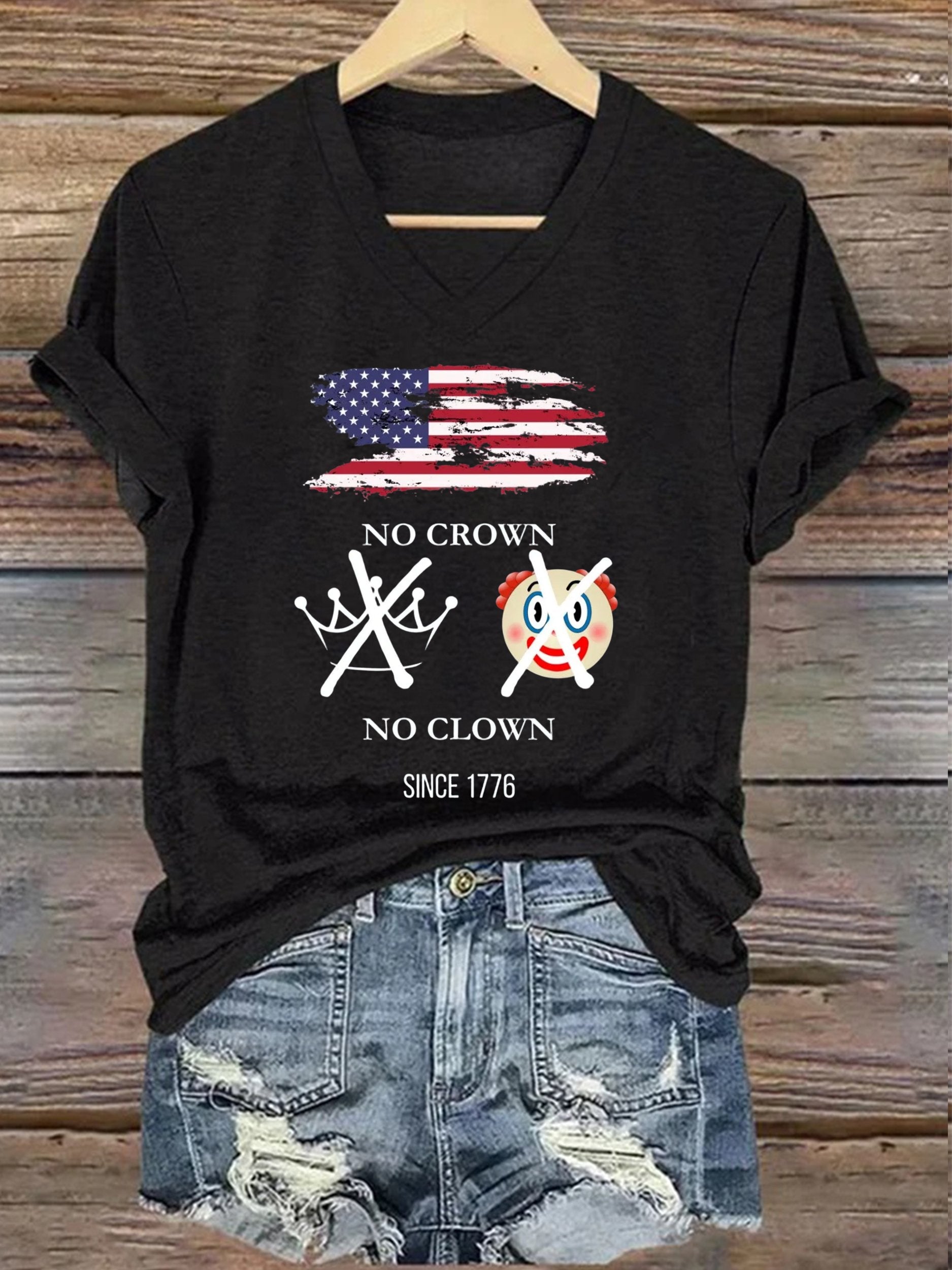🔥Buy 3 Get 15% Off🔥Women's No Crown For The Clown Print V Neck T-shirt