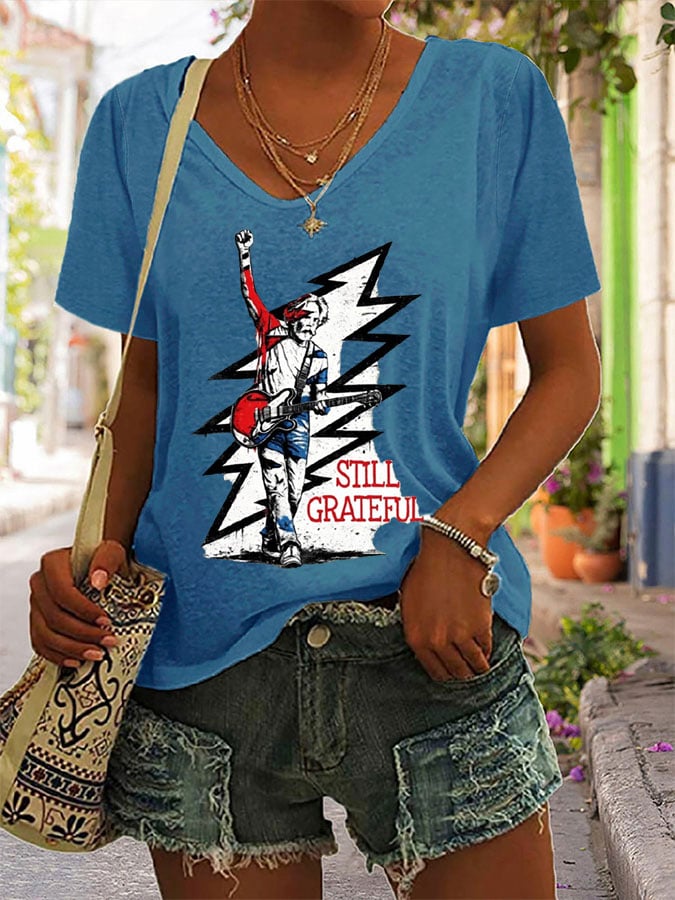 🔥Buy 3 Get 15% Off Women's Retro Rock Singer Commemorative Print T-Shirt