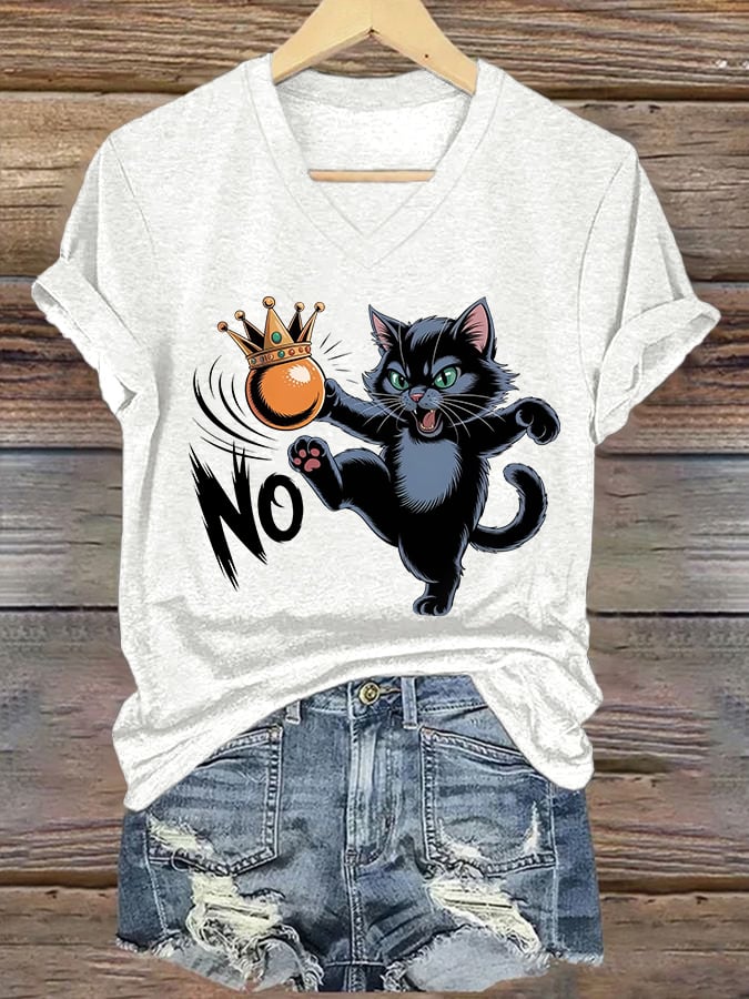 🔥Buy 3 Get 15% Off🔥V-Neck Retro Cat And Crown No Kings In America Print T-Shirt