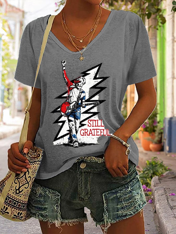 🔥Buy 3 Get 15% Off Women's Retro Rock Singer Commemorative Print T-Shirt