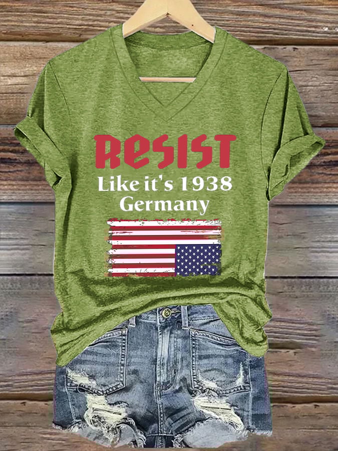 V-Neck Retro Resist Like It's 1938 Germany Print T-Shirt