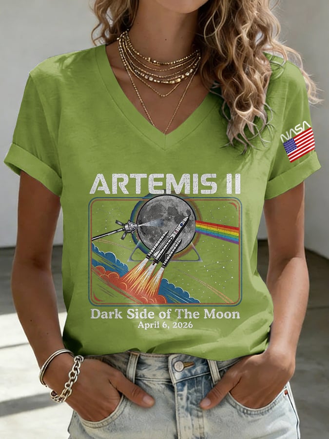 V-Neck Retro Artemis II Dark Side Of The Moon Print T-Shirt