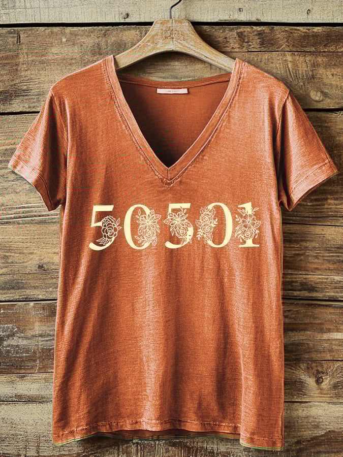 🔥Buy 3 Get 15% Off🔥Women's 50501 Your Country Needs You Print T-Shirt