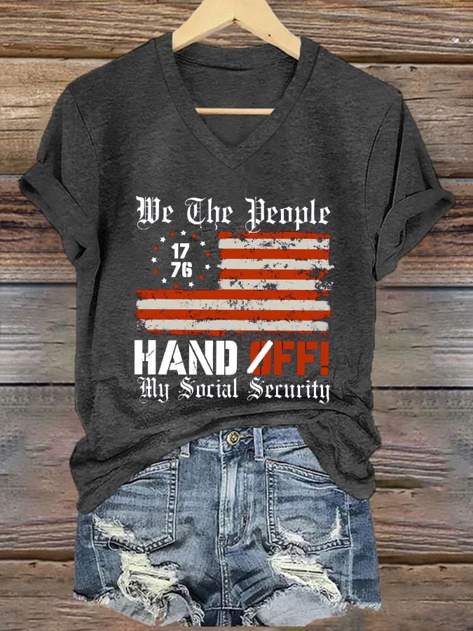 🔥Buy 3 Get 15% Off🔥Women's We The People Hands Off My Social Security Print T-Shirt
