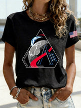 Retro Artemis II 2026 Rocket Launch Print T-Shirt